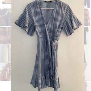 Lined lunchtime blue summer dress!